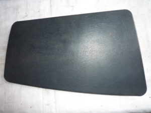 Glovebox Cover with closing hook and spring this part may be part no 5422846
