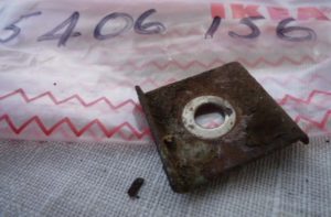 Plate for Exhaust elastic straps - used