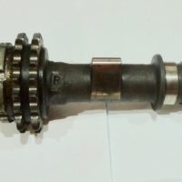 2.7 litre Carb Inlet Camshaft ? one timing mark and cast J, average lift 9.353mm, variation of lift 1.10mm - Used