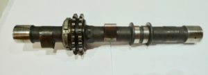 2.7 litre Carb Inlet Camshaft ? one timing mark and cast J, average lift 9.353mm, variation of lift 1.10mm - Used